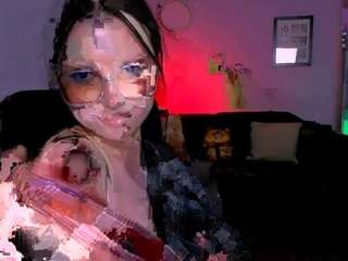 lina-4u Live Webcam on CamSoda