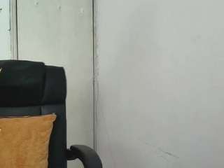 maaddy-v live cam profile