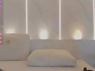 Misaki-Yue's Live Sex Cam Show