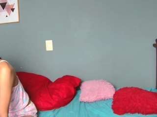  strawberrymia68 chat room