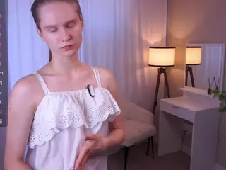 CateWatey's Live Sex Cam Show