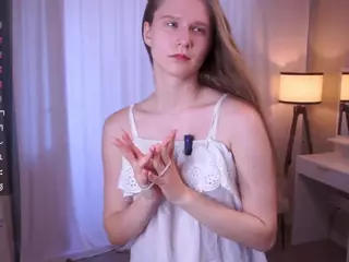 CateWatey's Live Sex Cam Show