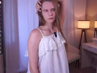 CateWatey's Live Sex Cam Show