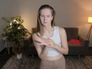 CateWatey's Live Sex Cam Show