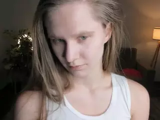 CateWatey's Live Sex Cam Show
