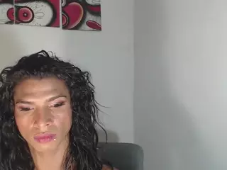 debora-hotbitch's Live Sex Cam Show