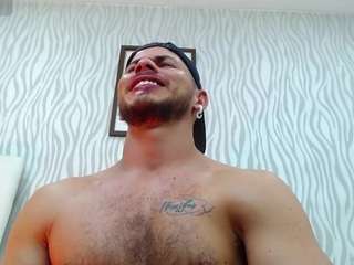 dylanjacobxx Live Webcam on CamSoda