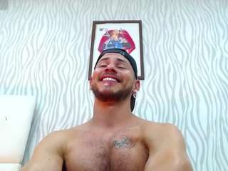 dylanjacobxx Live Webcam on CamSoda