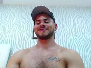 dylanjacobxx Live Webcam on CamSoda