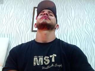 dylanjacobxx Live Webcam on CamSoda