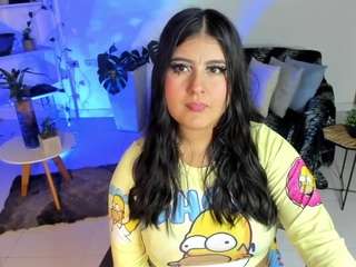 Brown Hair, Curvy, Hd, Big Tit Camiqa – Free Live Video Chat with Strangers Online
