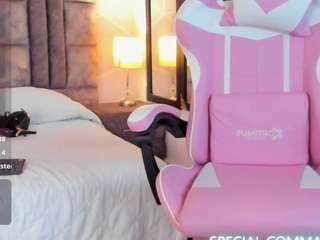 Anna Swift live webcam on Soda Cams