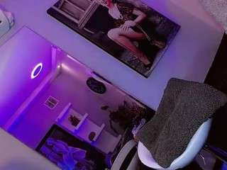 Discover daniela-ember from CamSoda