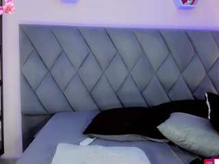 daniela-ember Live Webcam on CamSoda