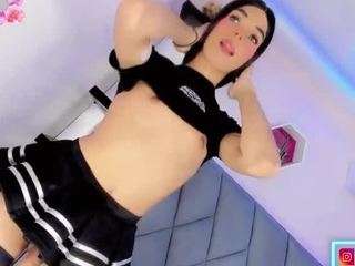 daniela-ember webcam