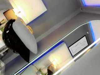 daniela-ember webcam