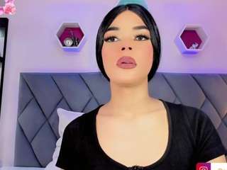 daniela-ember webcam