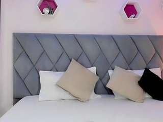 daniela-ember webcam