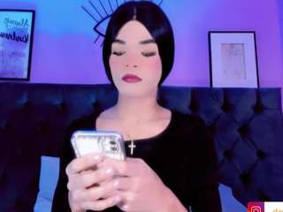 Daniela-Ember live cam preview