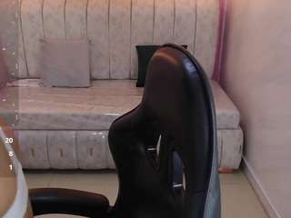  madhison-klain-s chat room