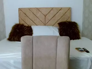 maggie-hills's Live Sex Cam Show