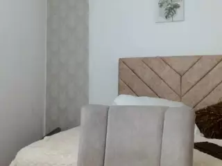 maggie-hills's Live Sex Cam Show