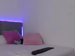 maggie-hills's Live Sex Cam Show