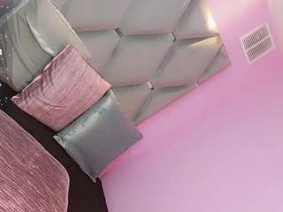 ninaa-keyli Live Webcam on CamSoda