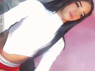 Discover ninaa-keyli from CamSoda