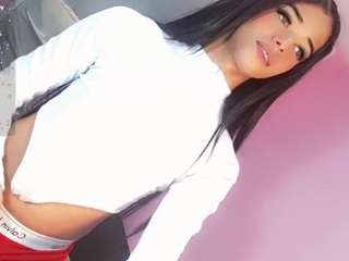 Discover ninaa-keyli from CamSoda