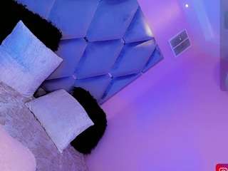 ninaa-keyli chat room