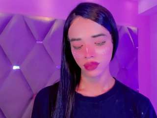 ninaa-keyli's CamSoda show and profile