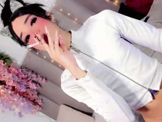 le modèle ninaa-keyli est en webcam porno dans un show sur le site camsoda, il possède les tags suivants: anal toys,average,black hair,brown eyes,colombia,dirty talk,drinking,facial piercings,orgasm,smoking,spanish,spank,tiny tits,hd,latina,small tits