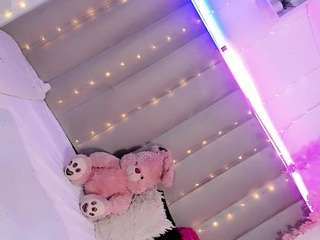 ninaa-keyli Live Webcam on CamSoda