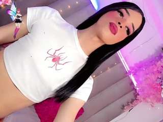 Ninaa-Keyli live cam preview
