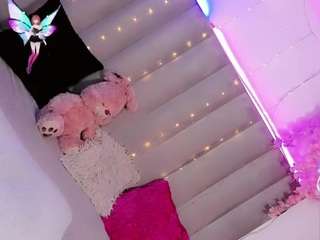 Ninaa-Keyli live cam preview