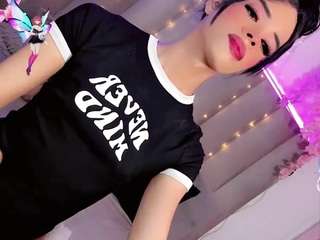 ninaa-keyli's live room
