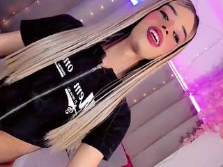Ninaa-Keyli live cam preview
