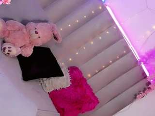 Ninaa-Keyli live cam preview
