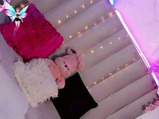 Ninaa-Keyli live cam preview