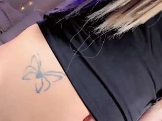 ninaa-keyli Live Webcam on CamSoda