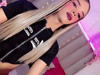 Ninaa-Keyli live on CamSoda