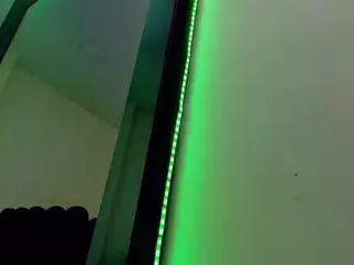 Zahira-Torner's Live Sex Cam Show