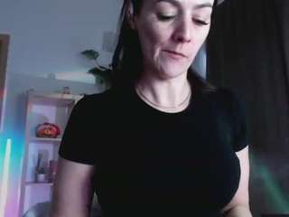 britneydivin's CamSoda show and profile