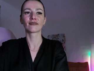 britneydivin's CamSoda show and profile