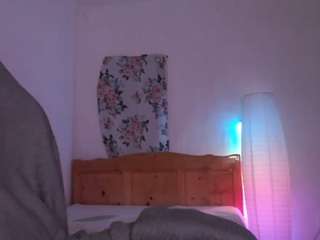 이 모델은 현재 라이브 중입니다. britneydivin