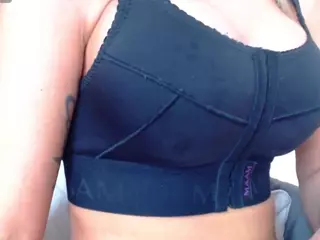 BritneyDivin's Live Sex Cam Show