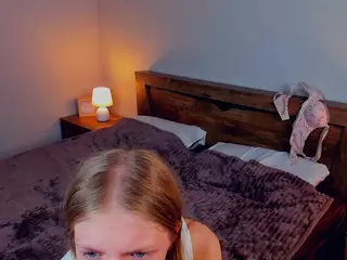 CateFlynt's Live Sex Cam Show