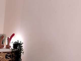 divine-madness Live Webcam on CamSoda