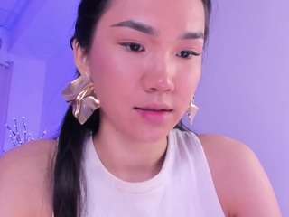 Live webcam model divine-madness on Soda Cams